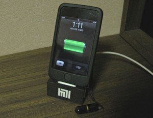 iPod touchを搭載してみた iPod touchを搭載してみた
