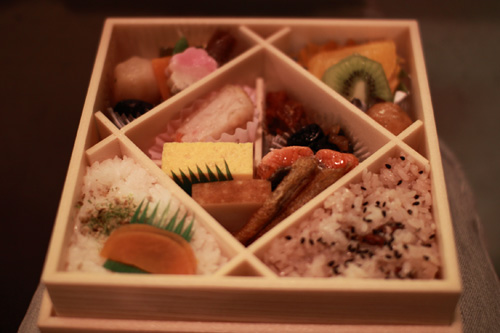 歌舞伎小町弁当 1201円 歌舞伎小町弁当 1201円