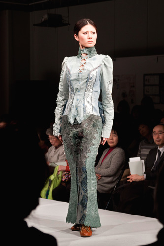 桑沢2011 ファッションショー3